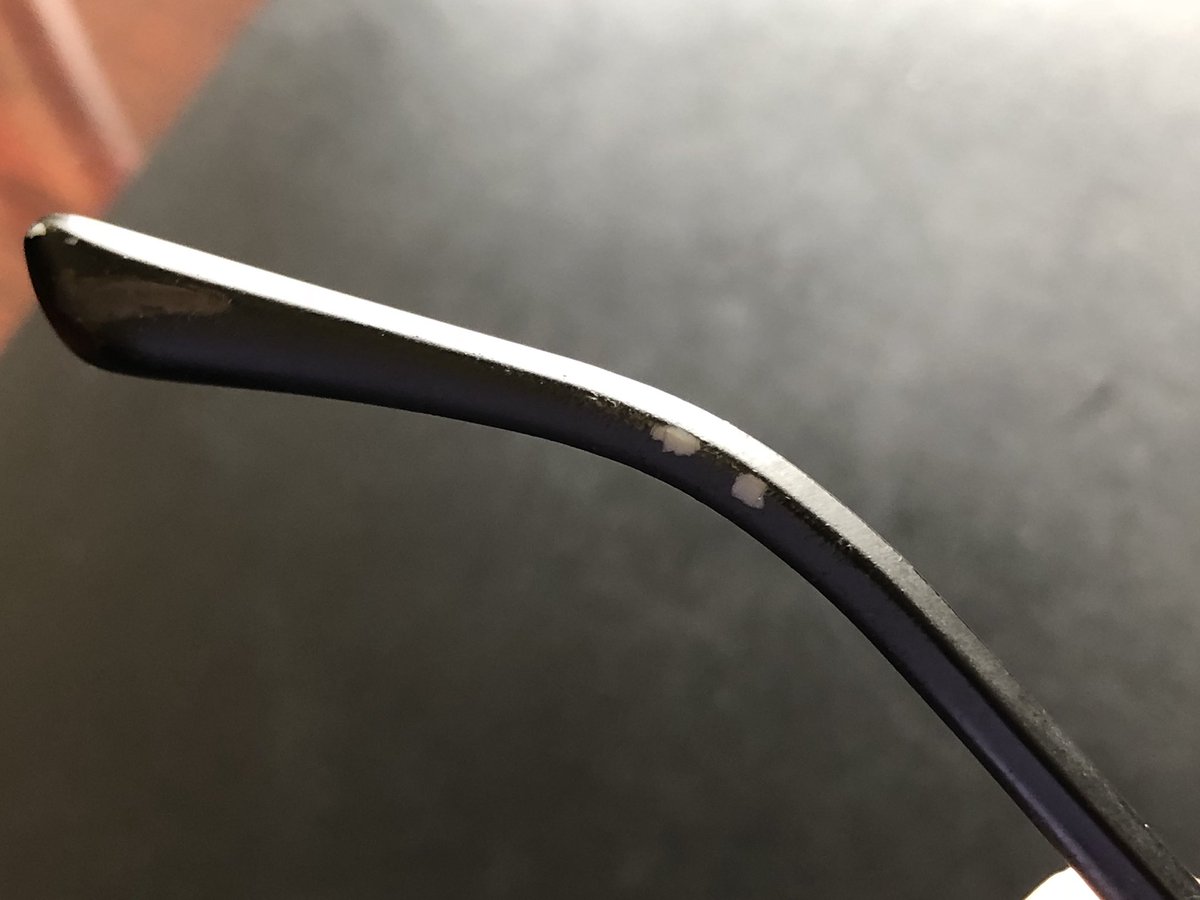 MyBadDays4U's tweet photo. @zennioptical glasses #peeling #off #before a #year https://t.co/hWzjmNpI9t