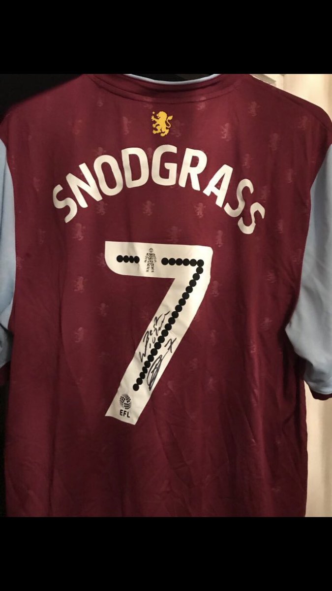 tomg_ffc's tweet photo. Huge shoutout to @Nathann_95 for donating the shirt !!!!! @matchwornshirt1 @moms https://t.co/JJVH8J0x6H