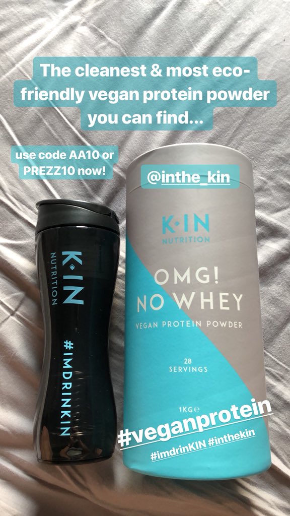 alexa_abraham93's tweet photo. Fully recyclable, totally eco-friendly, refillable, and full of only the finest ingredients. I’m #HYPED 💙 @inthe_kin #inthekin #imdrinKIN #letsgetWHEYSTED #veganprotein #ecofriendly #saveourplanet https://t.co/RX5O8jkJUp