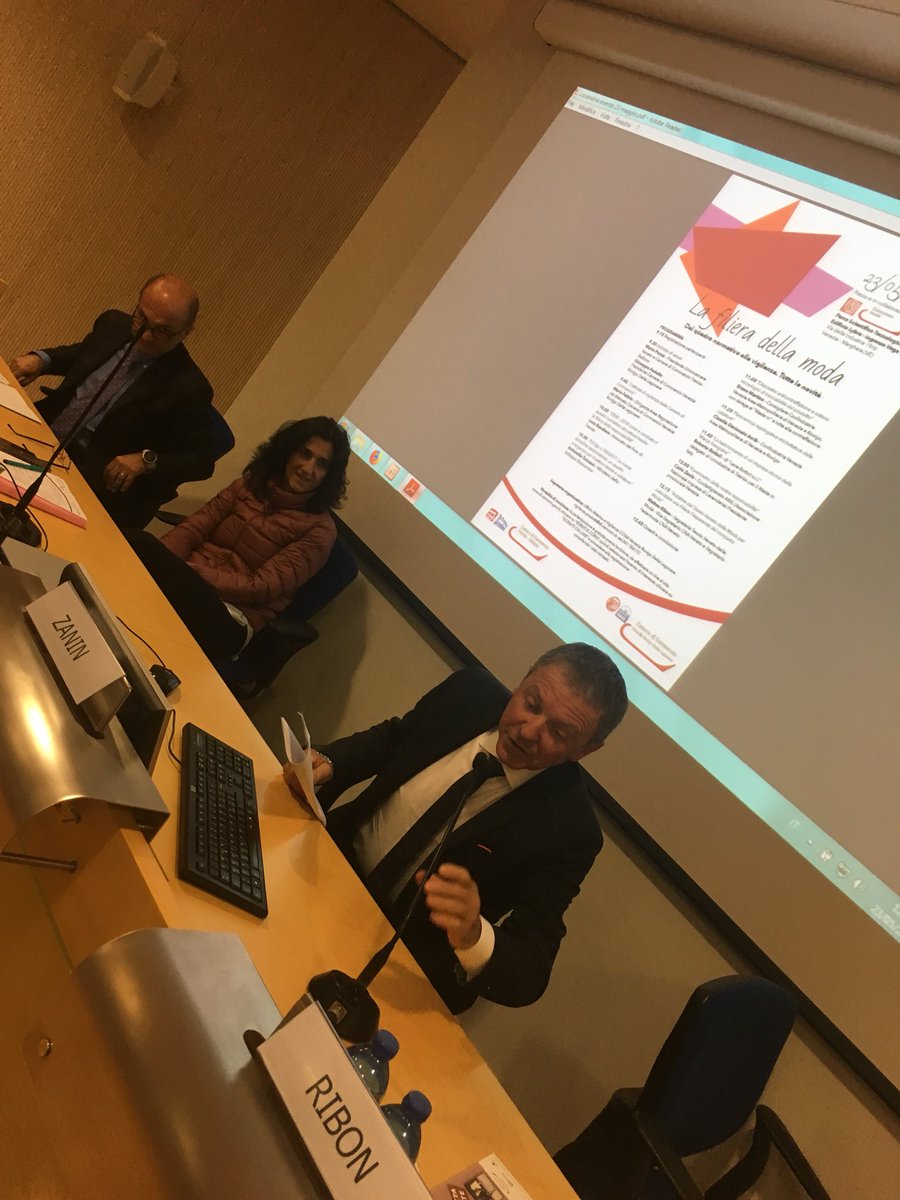 AndreaSaviane1's tweet photo. @ConfartVeneto @unioncamereVEN #lafilieradellamoda grande dibattito oggi con #Zanin Anil Veneto su #responsabilitàfilieramoda #quadronormativo #vigilanza #etichettaparlante #tavolovenetomoda #Mise @confcommveneto @ConfesercentiPd @ConfVeneto https://t.co/zeZWLXIabe
