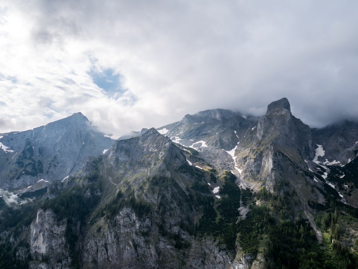 NU_outdoor's tweet photo. Gloomy weather at #hochschwab #reidelstein #reidelsteinriedel #hochsteiermark #steiermark #austria #österreich #wandern #wanderung #wald  #nuoutdoor #nu #rundtour #vlog #filmmaking #sonyvegaspro #gopro #hero3plus #hikevideo #landscape #landscapephotography #bodenbauer #aflenz https://t.co/7LdAESc5f7
