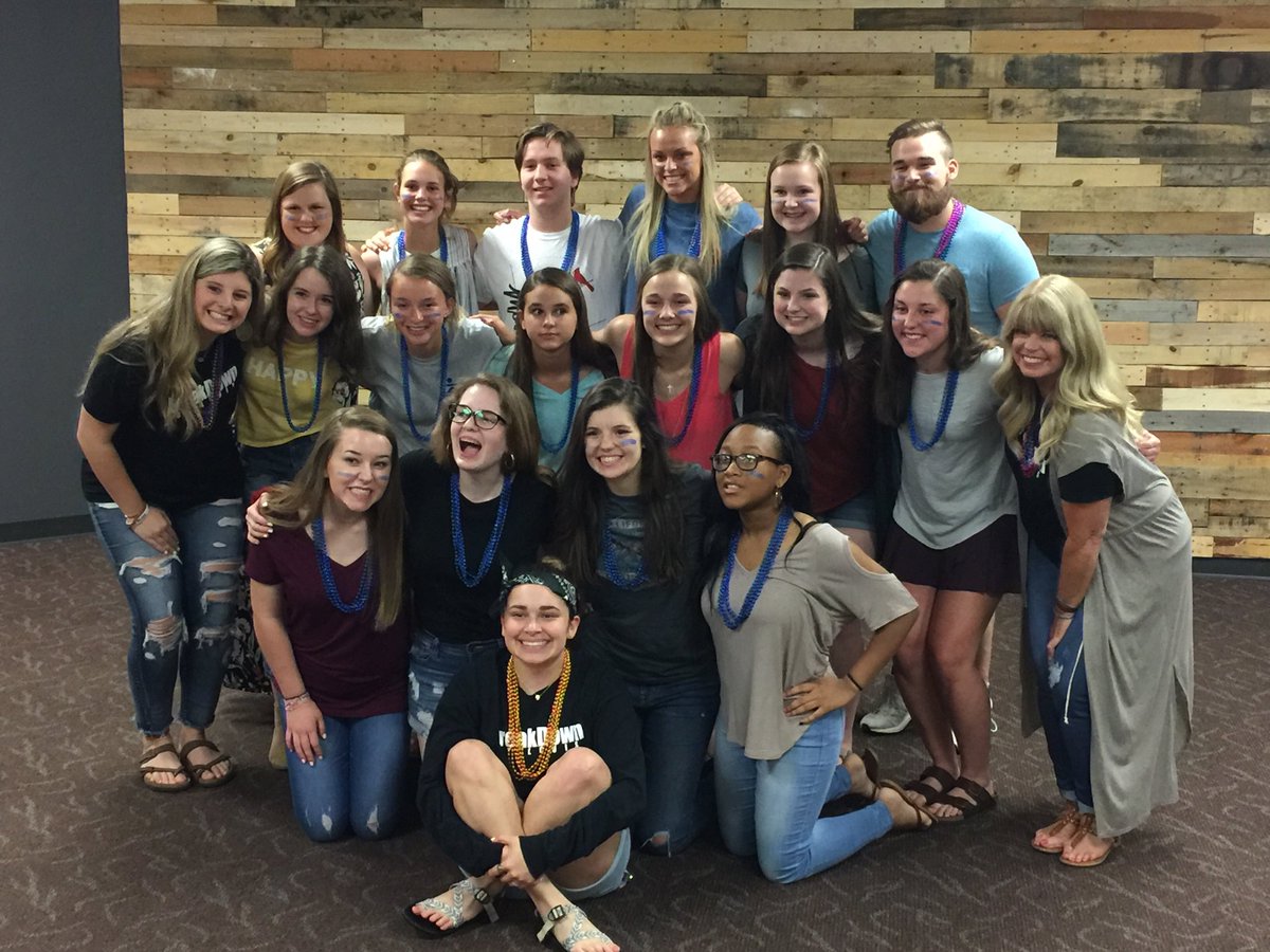mennemek1's tweet photo. So proud of Lauren Gray and Kamryn Mennemeyer for being selected as team members of Breakdown STL 2018-19 https://t.co/fLzc94nrYG
