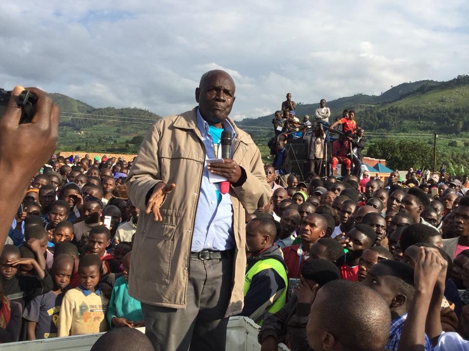 FDCWomen's tweet photo. These moments mean a lot to @FDCOfficial1, these mamas and the boy moved long distances to come listen to our leaders and candidate @BMuzanira in Rukungiri today. #VoteFDC #VoteMuzanira https://t.co/KDD8lU9K0M