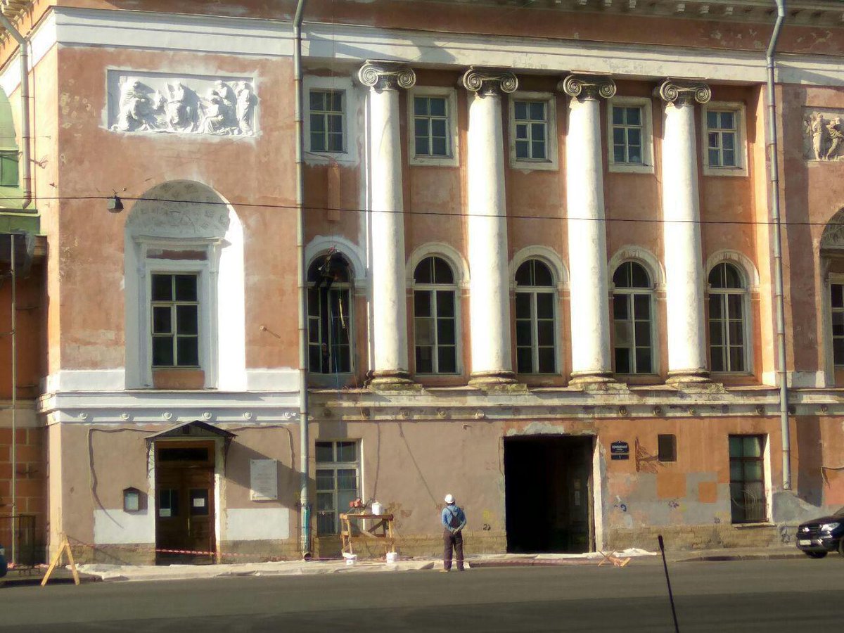 TatOpen's tweet image. В #Петербурге убивают Спасо-Конюшенную #церковь. К #ЧМ её красят поверх грязи и пыли.