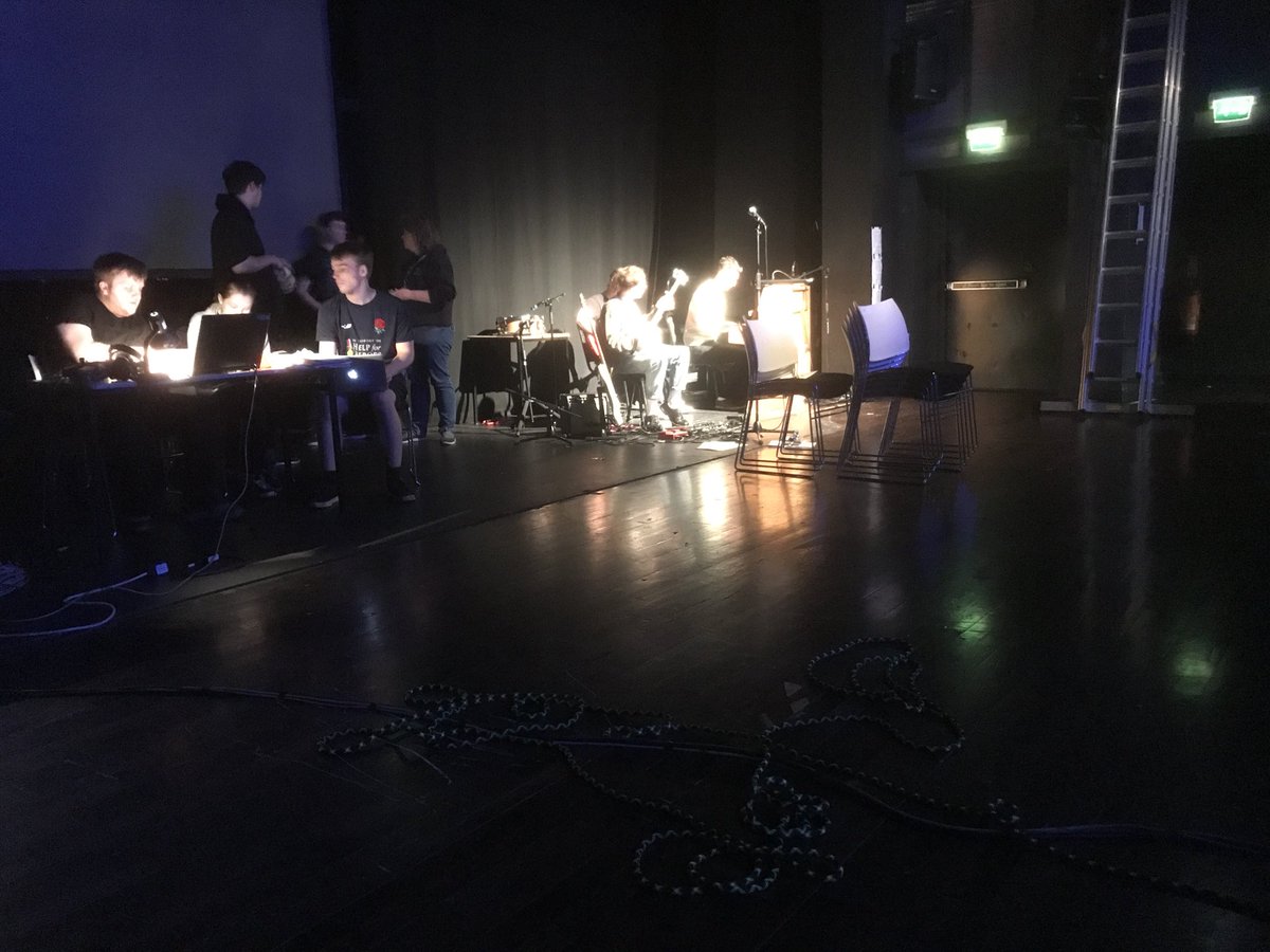 NCLActingDept's tweet image. Sound-check for #arturoui @nuancemble