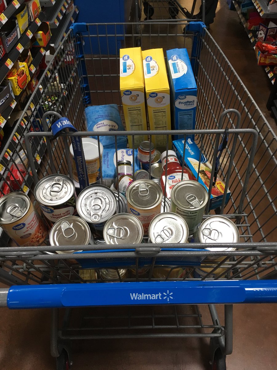 The_GeekGrl's tweet image. Friends, #WorldHungerDay is Monday. We all know you’re going to to stock up for #MemorialDay festivities, so grab some extra supplies for your local food pantry. #lifeatcorteva