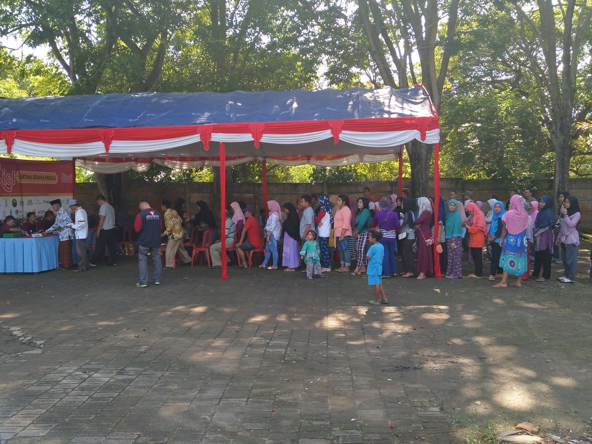 JokoSun10926102's tweet photo. #agppasarmurah
#PasarMurahAGP
#AGPeduli
#Pasarmurah 
@agpeduli
@tamblingwildlife 
@agnezmo
@Tambling
@LinaWong09 
@Nurmantyo_Gatot 
@NurudinNurudin5 @Ganef15 
@fadhilcasmito https://t.co/XrsxTrnh3P