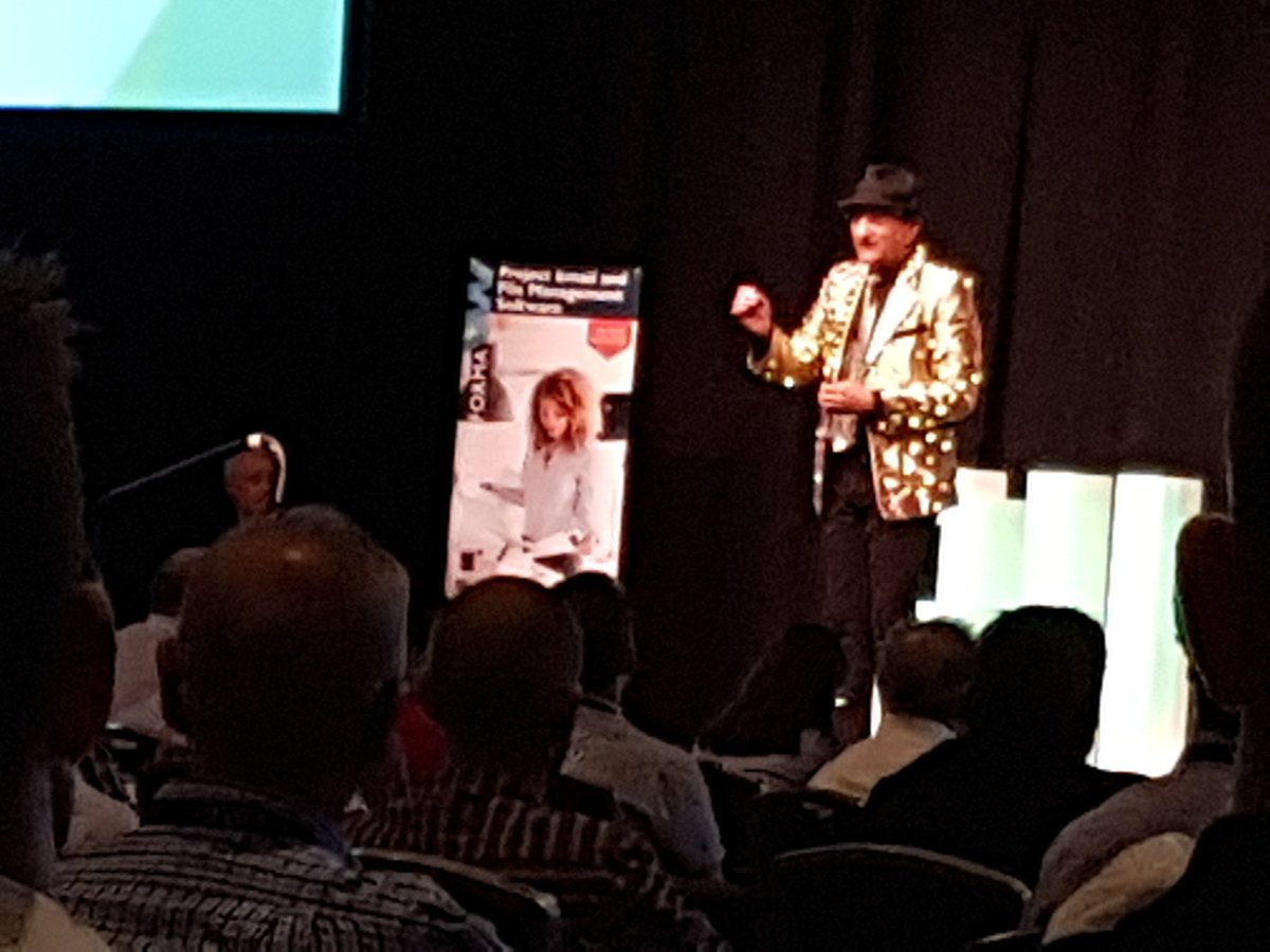 CADSwift's tweet photo. #BILTanz keynote Ashraf Habibullah. when you're crazy you are given more freedom to do things differently #evolution https://t.co/ZSd9oWGk7S