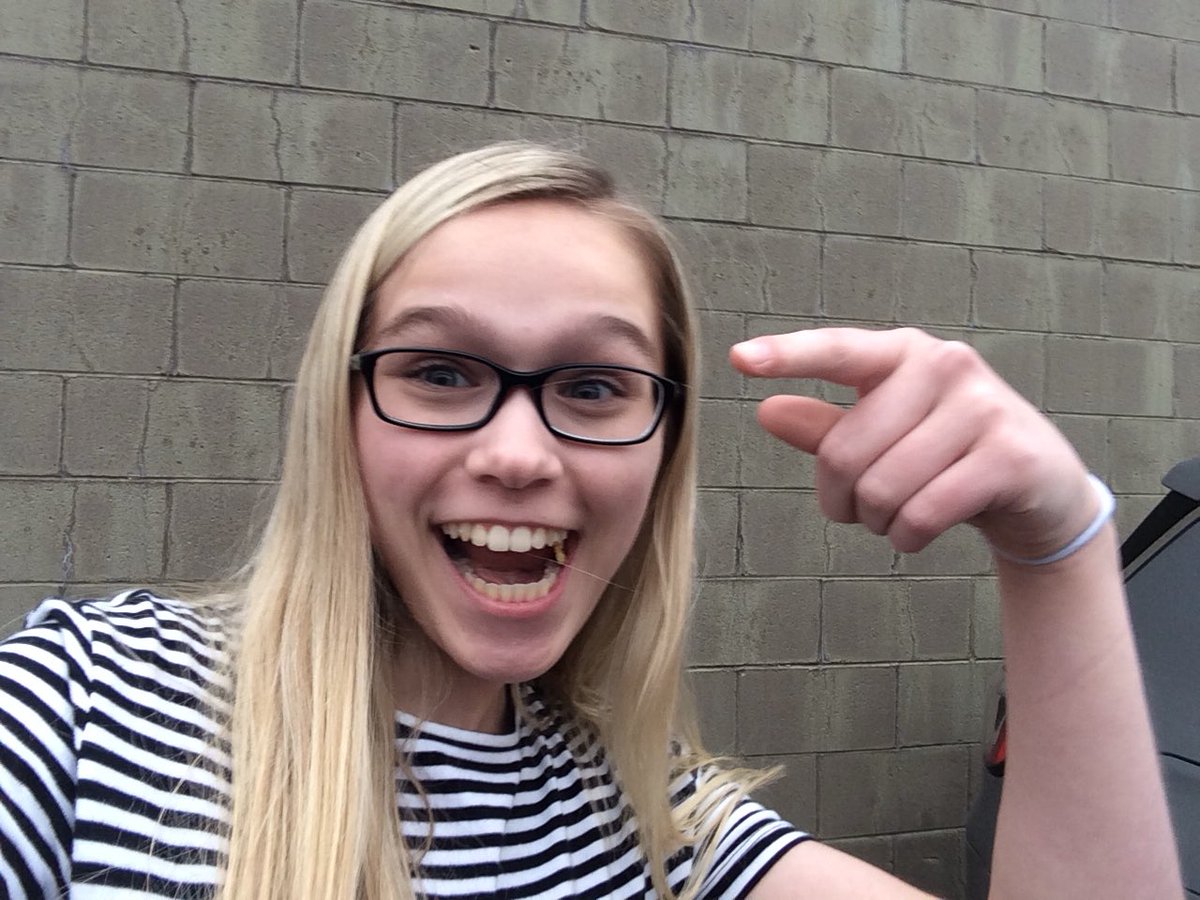 swiftiestyless's tweet photo. Hey @taylornation13 !!! I SEE YOU ALL IN CHICAGO IN 9 DAYS!!!!! WOW!!!! Can't wait. Better start writing my will and preparing my coffin. @taylorswift13 #reputationTourChicago https://t.co/ML1FBe12Rj