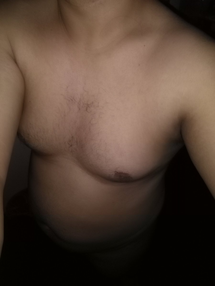 dedeade2's tweet photo. bosen nyari yang serius.. ujung2nya aku sakit hati.. mendingan nyari yg buat have fun aja.. yang mau tau aku sok DM.. tapi mesti ngirim foto kalian dulu yaa..
#realpict #chubbyforchaser #chubbybot #gayman #gaybandung #anakkosan https://t.co/SReXyWTyEP
