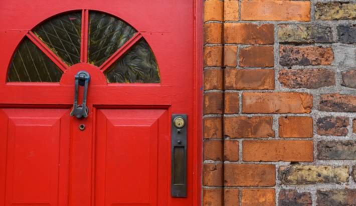 Add a splash of color and instant curb appeal with these front door options. otbd.it/zTMiacXe