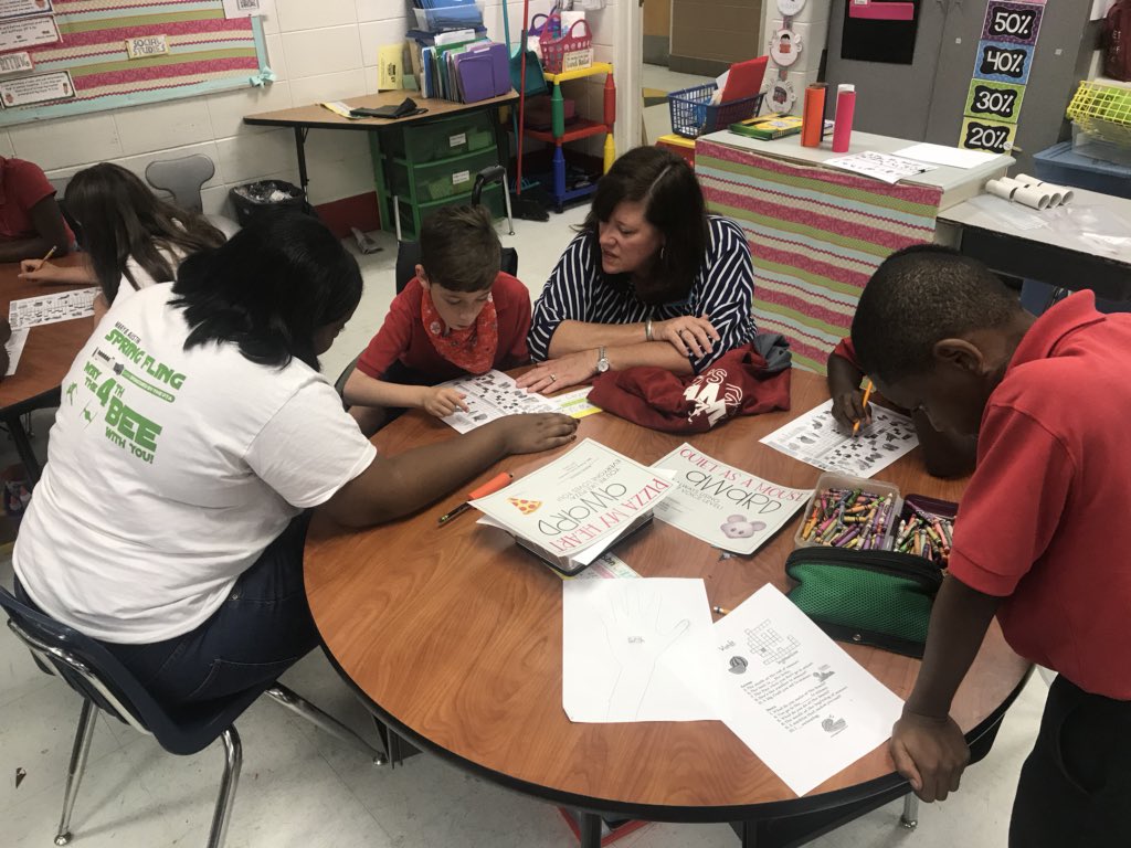 Hamiltons3Grade's tweet photo. End of the year party (Part 1) @MaryBAustin #AustinInnovators https://t.co/PNYSQtE9z6