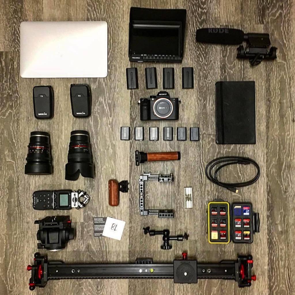 myvideobag's tweet photo. Follow @brettlorenzfilms
・・・
What’s in my video bag. @myvideobag #BLFilms #brettlorenzfilms #socalwedding #sandiegowedding #videographer #cinematography #sonya7ii (at San Diego, California) https://t.co/lIoL297taf