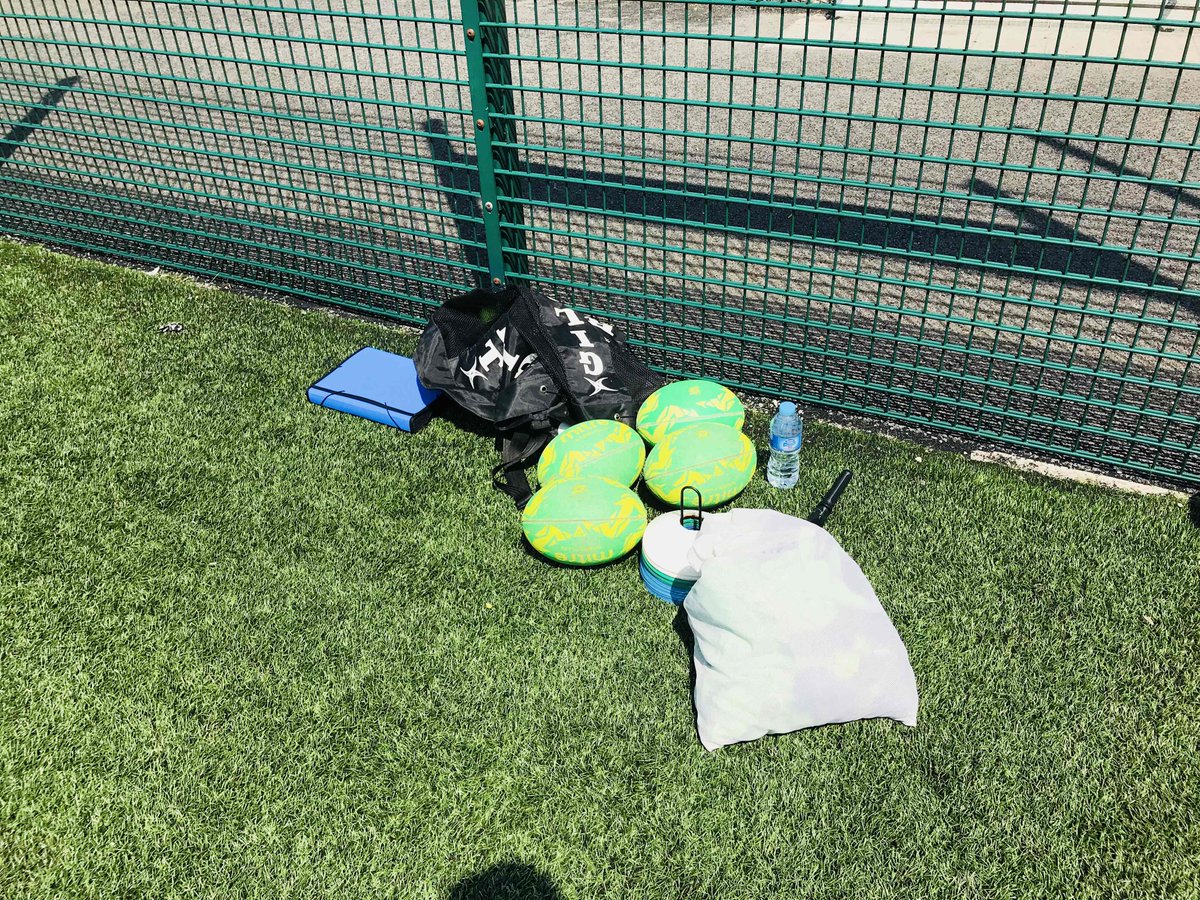 Emerge_Sports's tweet photo. Lovely weather, and even better facilities! Thanks for having us @TheCroftPrimary - Great to see all of the children in the school learning a new sport and enjoying it! ๏ฟฝ๏ฟฝ๏ฟฝ๐ฅ
#EmergeSports #KeepActive #SportsProgrammes #TagRugby https://t.co/3OPWtrrihH