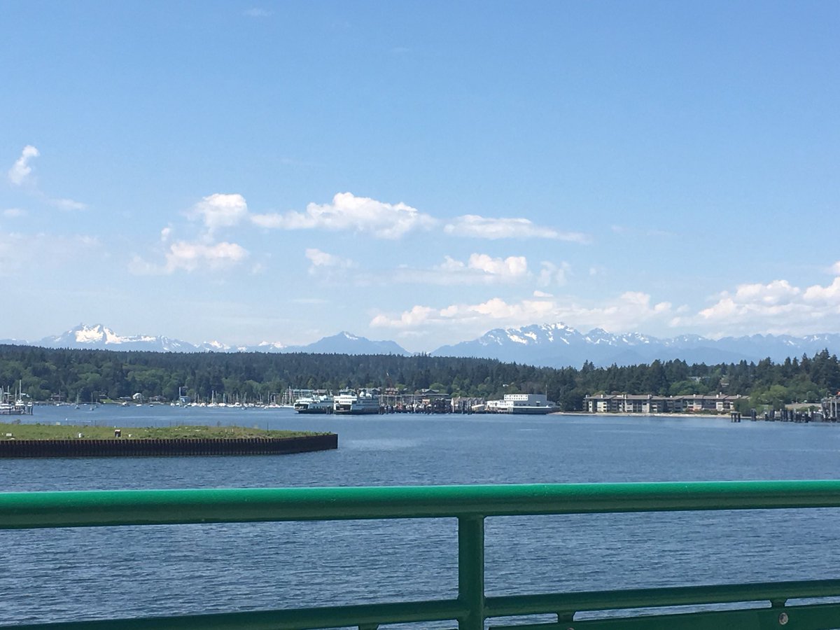 AdventureCkr's tweet photo. Beautiful Day for @wsferries to #BainbridgeIsland and fun to listen to all of the accents on board today - some likely from #itma2018 #komonews #SunnySeattle https://t.co/U4iWWJA8Cc