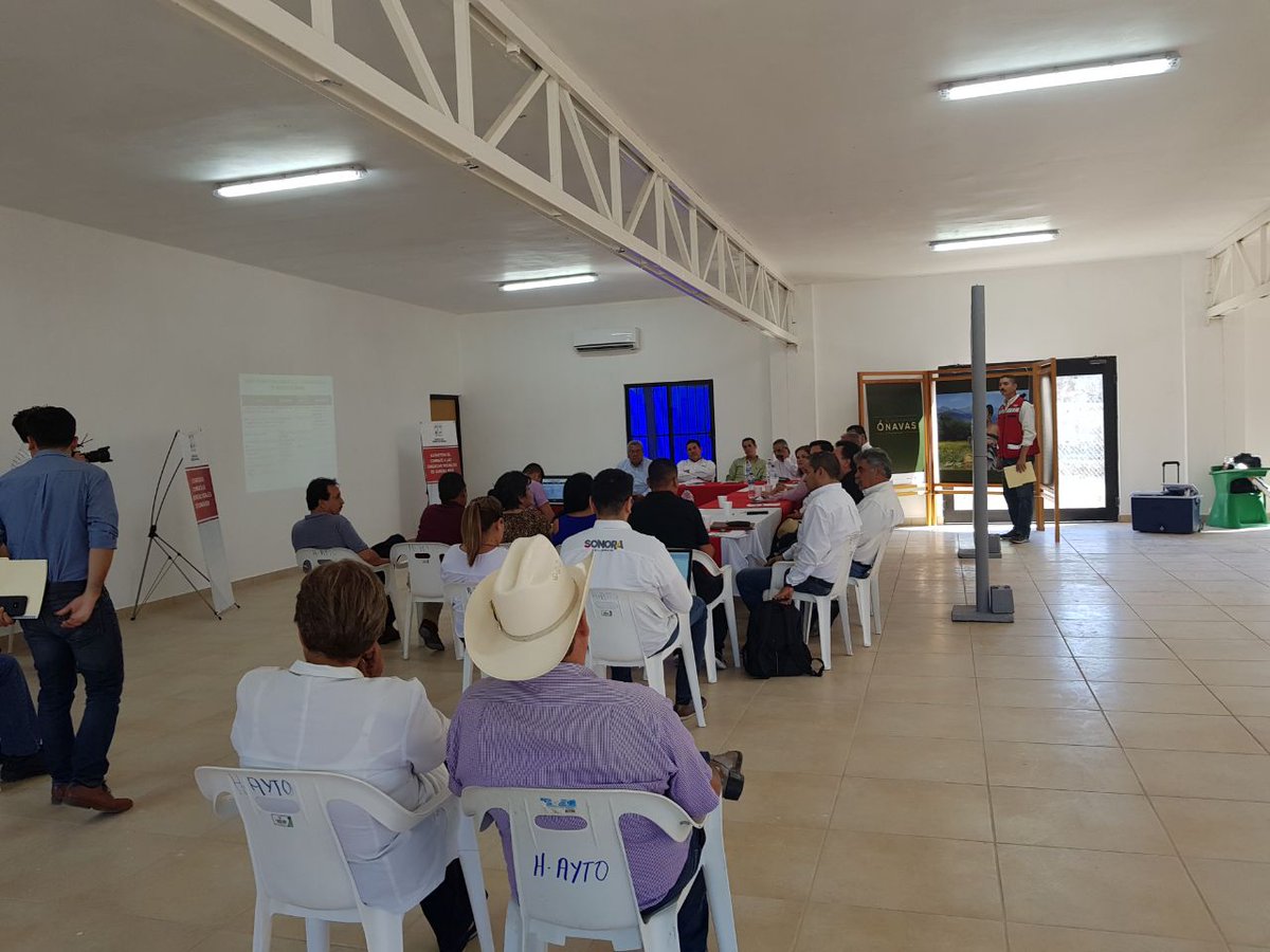 pelastapia's tweet photo. En el Municipio Onavas  acompañamos al Secretario de @SEDESSON Lic. Alejandro Corral y la Presidenta Veronica Valenzuela, implementando  Estrategia de combate a las carencias sociales, donde los tres órdenes de gobierno unimos fuerzas por Sonora 

#UnidosLogramosMás
#ISEATrabaja https://t.co/lAgnKTGyY6