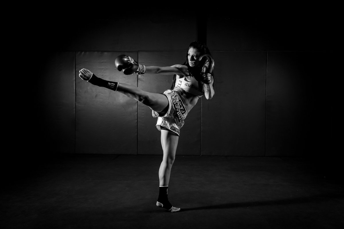 Landa_Yolo's tweet photo. The work of William Luu!
-
-
-
-
-
#williamluu #wlfightphotography #yolo #springbok #yolandaschmidt #yokkao #melbourne #rightkick #kick #nugirl #rocktapeathlete #sinthairemedial #mmaroadhog #roadhoggirl #fighteralias #ptj #ptjgirl #ptjmuaythai https://t.co/alrR6TYJq6