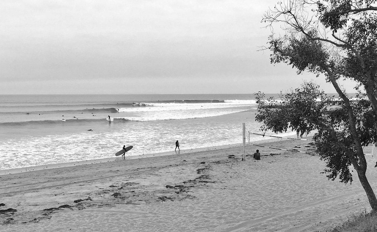 Standvsfascism's tweet photo. 🎼 Lines, lines, everywhere there’s lines. 🎼
#lines #surf #surfing #setwaves #wave #lineup #surfphotography #surfer #swell #photography #malibu #photooftheday #iphoneshot https://t.co/JjG5vI4TkU