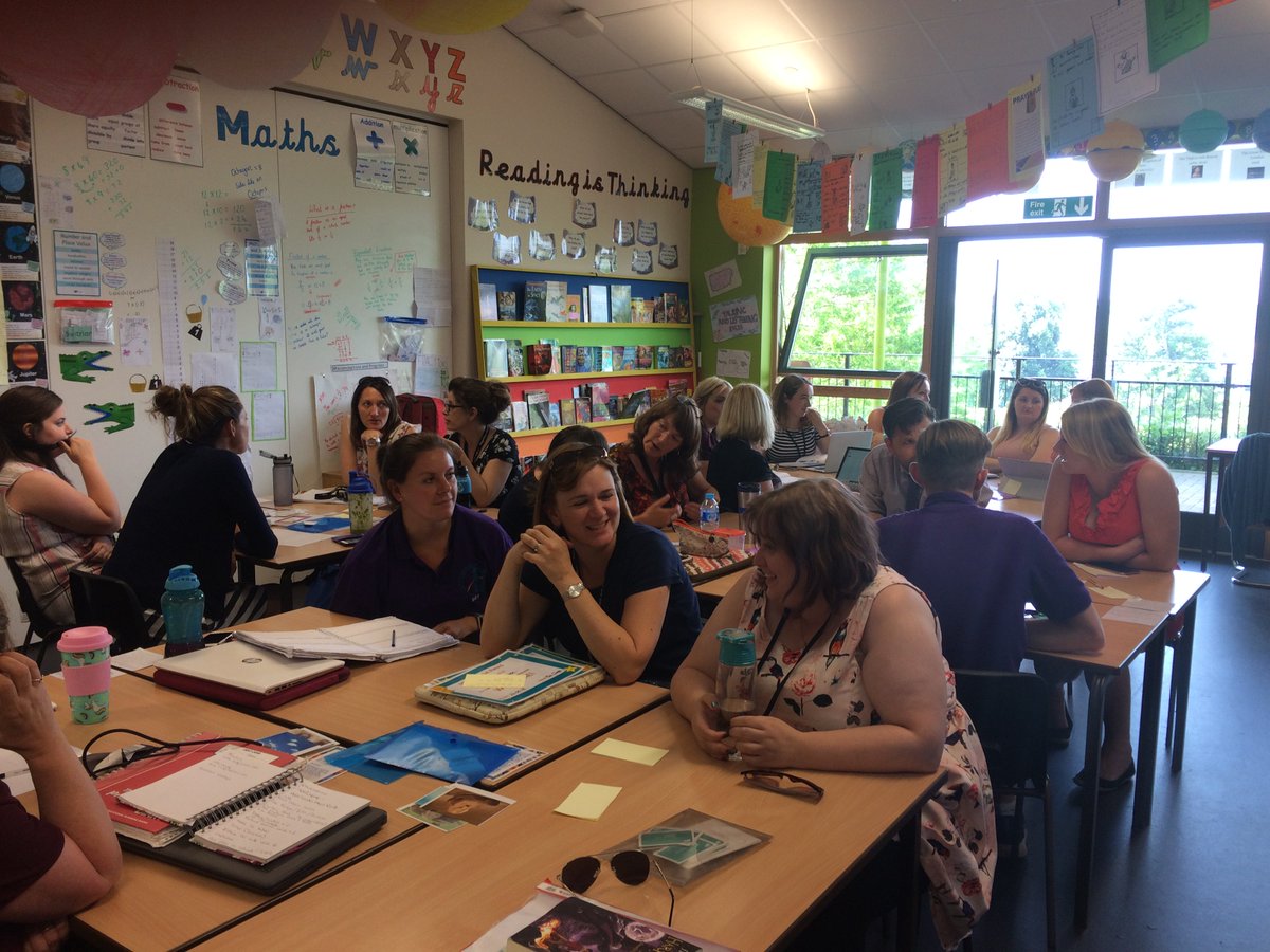 amyparsons123's tweet image. @Mayflower_MCA #Oracy team receiving feedback from empowered staff about trials of activities and resources. #Rolecards #functionallanguage Looking forward to @voice21oracy seeing it all in action! @katielobbMCA @evevollansMCA @DavidSammels @helenjMCA @sarah_sandey
