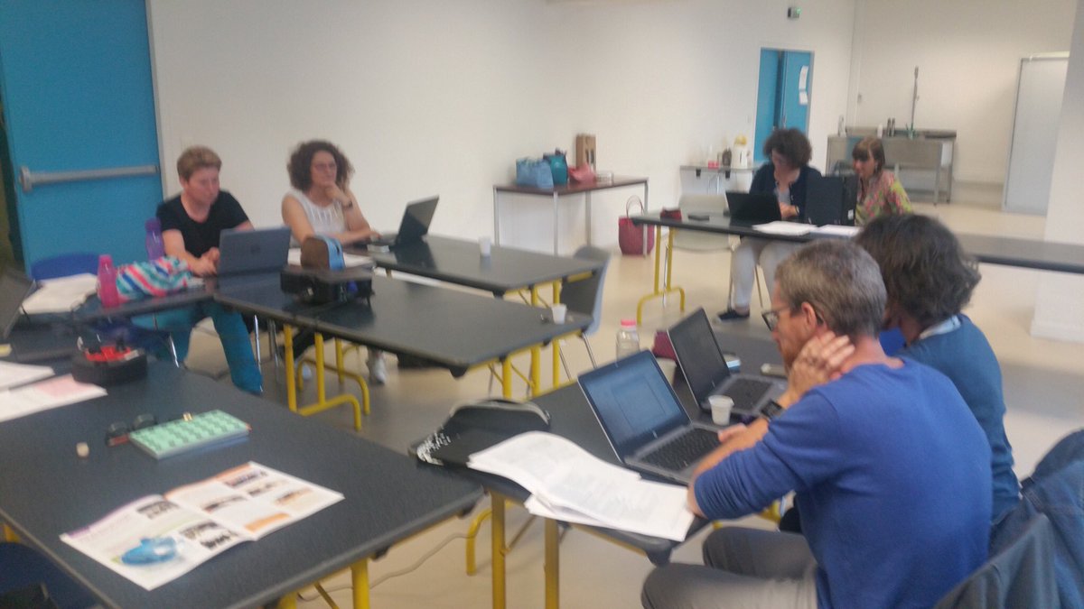 hipsciences's tweet photo. #Hipsciences participe au groupe « sciences » de l’inspection de l’Education nationale de #Montélimar : réflexion intense ! Merci à Mme Leïla David, IEN, de nous solliciter https://t.co/KWs1aFoArv