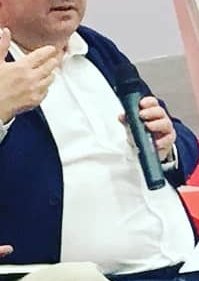 RiberaCali's tweet photo. @miqueliceta En esta fotografía se aprecia un preocupante riesgo cardiovascular, lo que ya no tiene solución es que te hayan dado el micro... https://t.co/cKD5Styrd0
