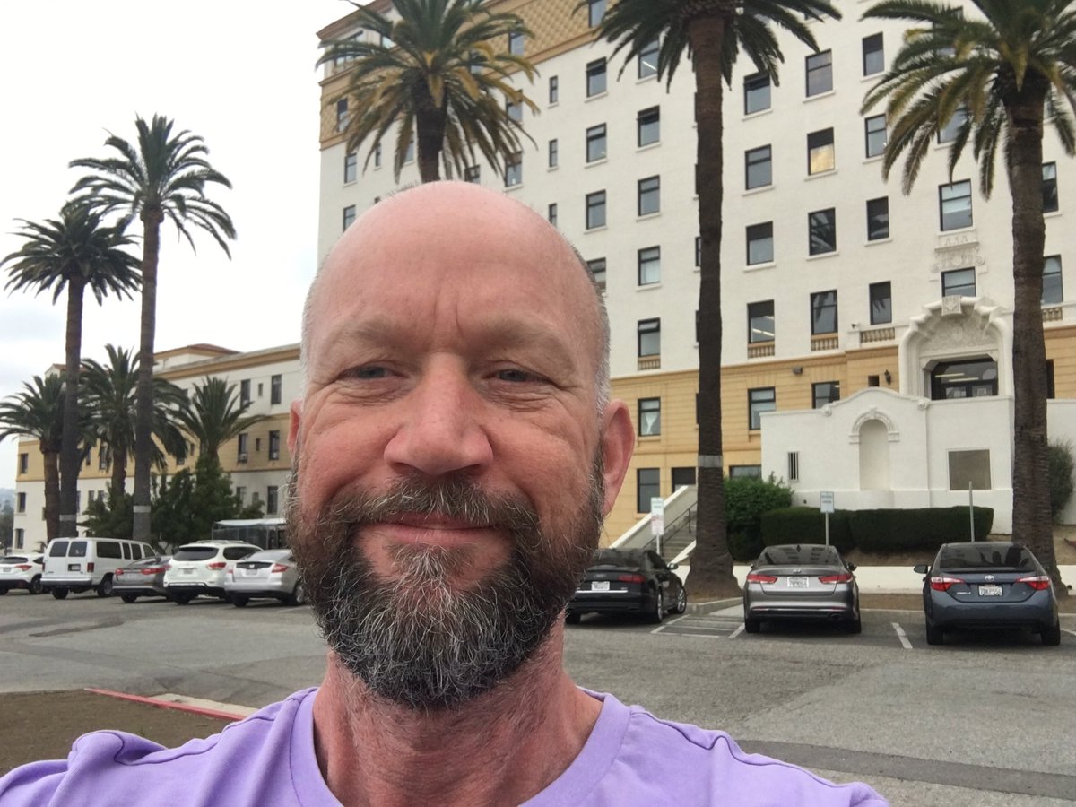RobRayUK's tweet photo. I’ve just come out of the Dream Center in LA. Wow! what a place and such great people. They have blown my mind!! https://t.co/9um3f3OU30