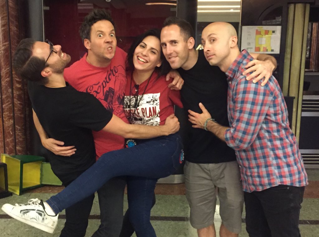 ringo4president's tweet photo. you still make my crazy little heart go boom💥 @simpleplan https://t.co/Emg8wsvVQX