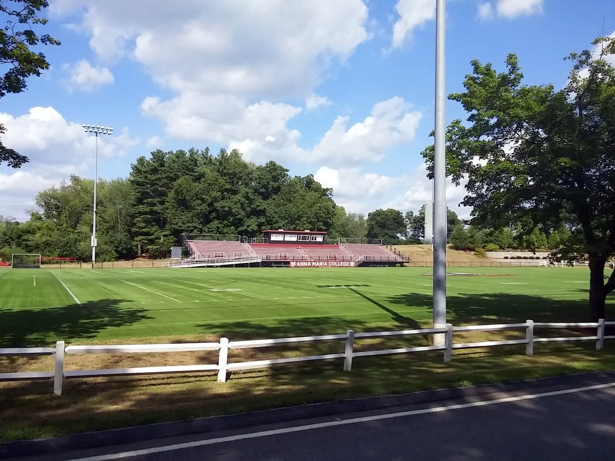 Coach_Mul's tweet photo. Come check out our Field at Anna Maria College this summer at the Confluence Football Clinic 2018. 

June 25th-27th -Registration is Still Open. Sign up below via the link

 https://t.co/g8Jf1prMAm 

Get Exposure, Get Noticed &amp; Get Coached by the BEST 🔔🔔🔔 https://t.co/p7mTYF8ruF