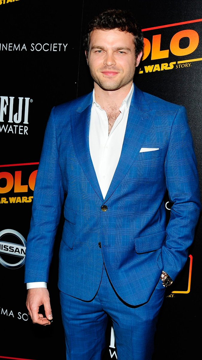 YourStrongSuit's tweet photo. Alden Ehrenreich wearing the Zooey French Blue Glen Plaid Suit from the Strong Suit by Ilaria Urbinati collection to the New York premiere of Solo: A Starwars Story. Get the look here > https://t.co/wLpNxzHX0H https://t.co/WZEpLT4R2t