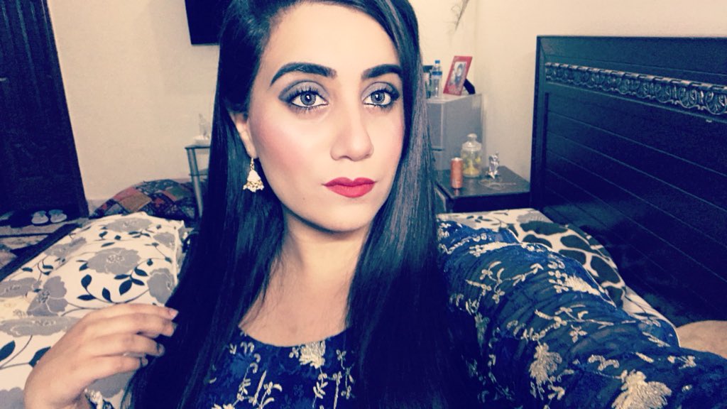 Ma_reyaa's tweet photo. #Finebrownwomen (not really) https://t.co/p1crAsn7Fl