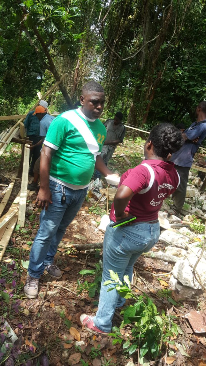 JAProsperity's tweet photo. #TeamMarlene
#StJamesWestCentralLabourDayTeamOnTheGo
Retirement CDC erecting a house for an indigent...Prosperity is...#EachOneHelpsOne https://t.co/55uusFusuo