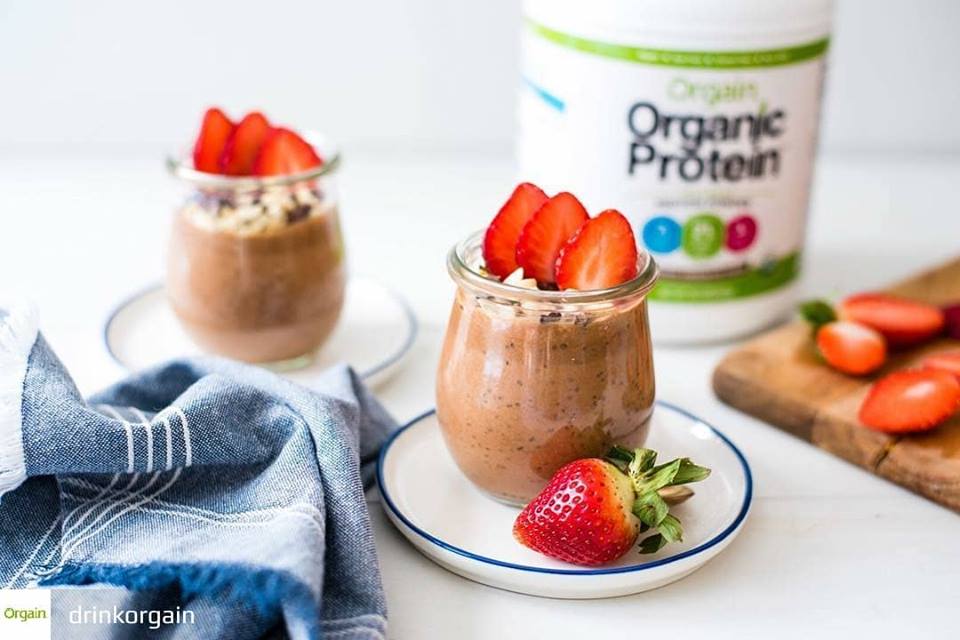 nutrtinclub's tweet photo. Looking for sweet snack? Try this Chocolate Cashew Chia Pudding recipe from our pals @DrinkOrgain ! #Regrann #GetPickyWithYourProtein #Oragain https://t.co/k5D3zuj4mZ
