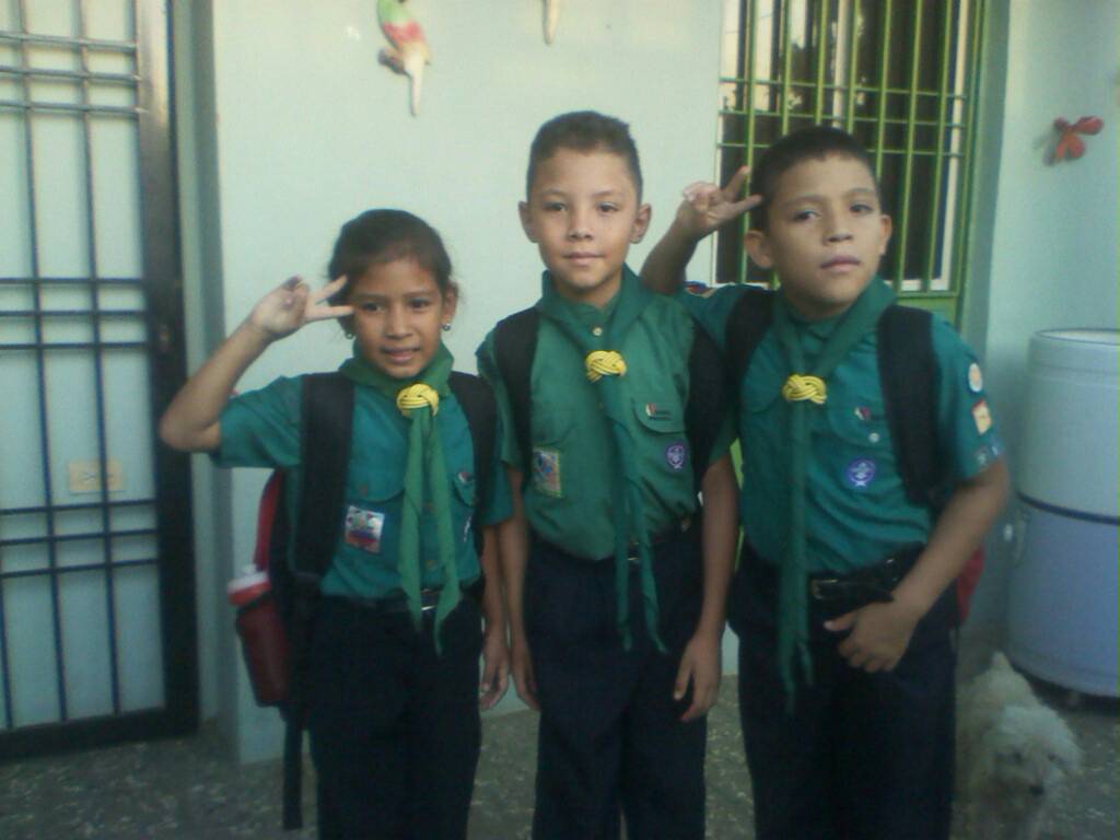 ScoutsPHA's tweet photo. Feliz día del uniforme Scout! tu? Ya lo portas? #ScoutsPHA #ScoutsVenezuela #SemanaScout2018 #DiaDelUniforme #Scouts #BetterWorld #WorldScouting https://t.co/QvpyZbyG8n