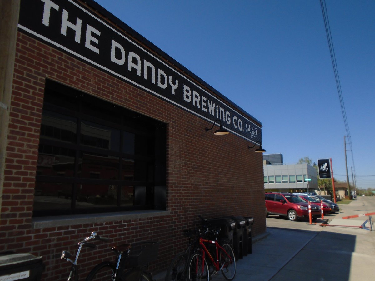 LeilaniGriff's tweet photo. Finally got a chance to check out @DandyAlesYYC on Saturday at their New location in Ramsay - Great Location and awesome space, as well of course great beer #CaptureCalgary #ExperiencePass #LoveYYC #YYCBeer https://t.co/PPNZtYEYsW