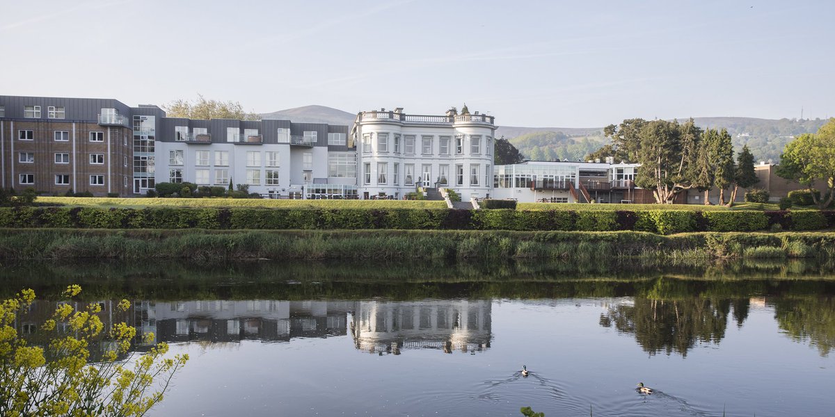 hotelminella's tweet photo. Our new look@hotelminella is just complete our 2018 refurb in full swing @VisitTipp @MunsterVales @TourismIreland @clonmelonline @Clonmelinfo @Failte_Ireland @ancienteastIRL https://t.co/PkdmF0FmiL