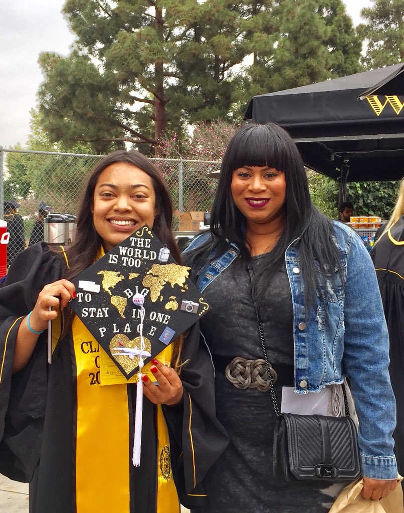 PresConoley's tweet photo. Congrats Class of 2018! #gobeach18 https://t.co/Qy9Y0kcxAw
