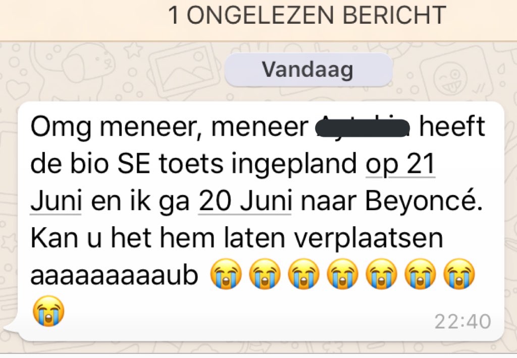 Wat zal ik doen waarde twitteraars? 

En wat vindt jij <a href="/Beyonce/">BEYONCÉ</a>? 

Retweet = Verplaatsen.

Like = Niet Verplaatsen.

#DTV