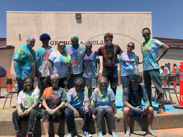 BuljanRcsd's tweet photo. Buljan Gunn's Run! The teachers and admin. got colorful at lunch today! #rcsdchampions #BuljanPride https://t.co/pa2HNLOK4U