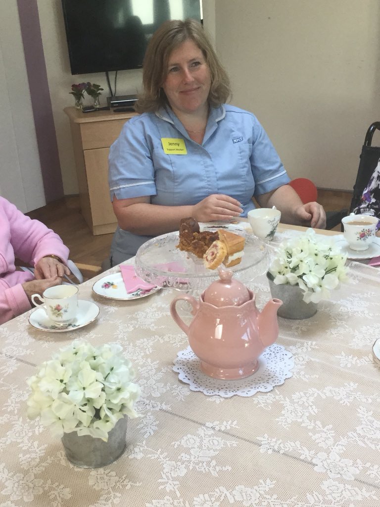 OtCranidgm's tweet photo. Today we organised an #AfternoonTea for patients living with dementia! Focusing on social participation and sensory engagement to increase well-being of patients and family members #PlacementDiaries #ValueOfOT @OAIMS_HACW @WorcsHealthCare @CovUniOT https://t.co/RYTyf6PX1S