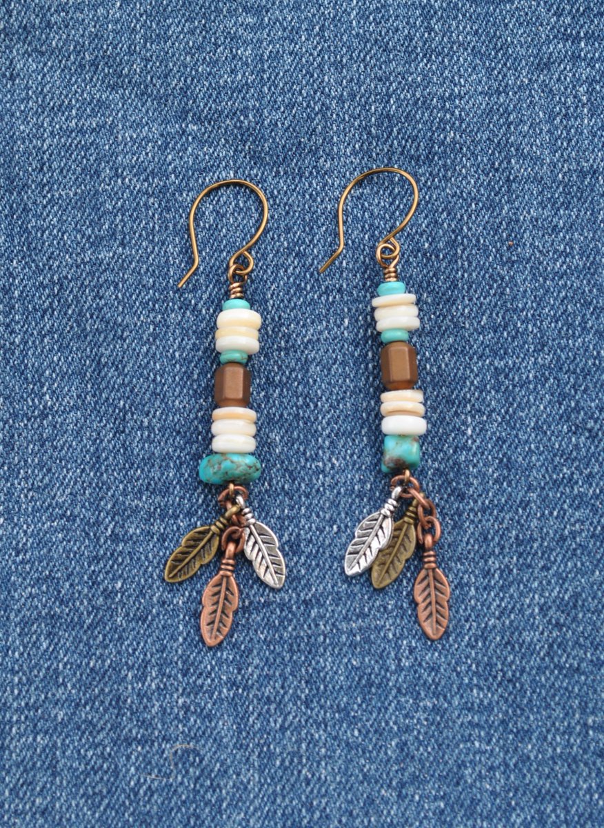 goose398's tweet photo. Check out these beautiful rustic leaf earrings new to our #etsy shop! Rocks2Gems2Wire #leafearrings #turquoise #copper #beadedearrings #naturetheme #multimetal. Shopping small businesses is an awesome way to find all your gift ideas! https://t.co/MRpAk02DtT