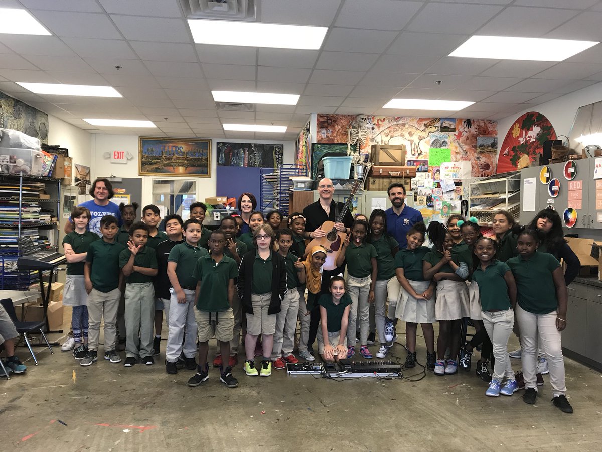 jose_banuls's tweet image. Mr. Walder impressed the students and teachers today with his good explanations and good music.
Now we all know something more about that acoustic and electric guitar.
Thank you for coming Mr. Walder and for being part of the LEGACY family
#Staycommited #BeTheChange @LegacyPCADFW