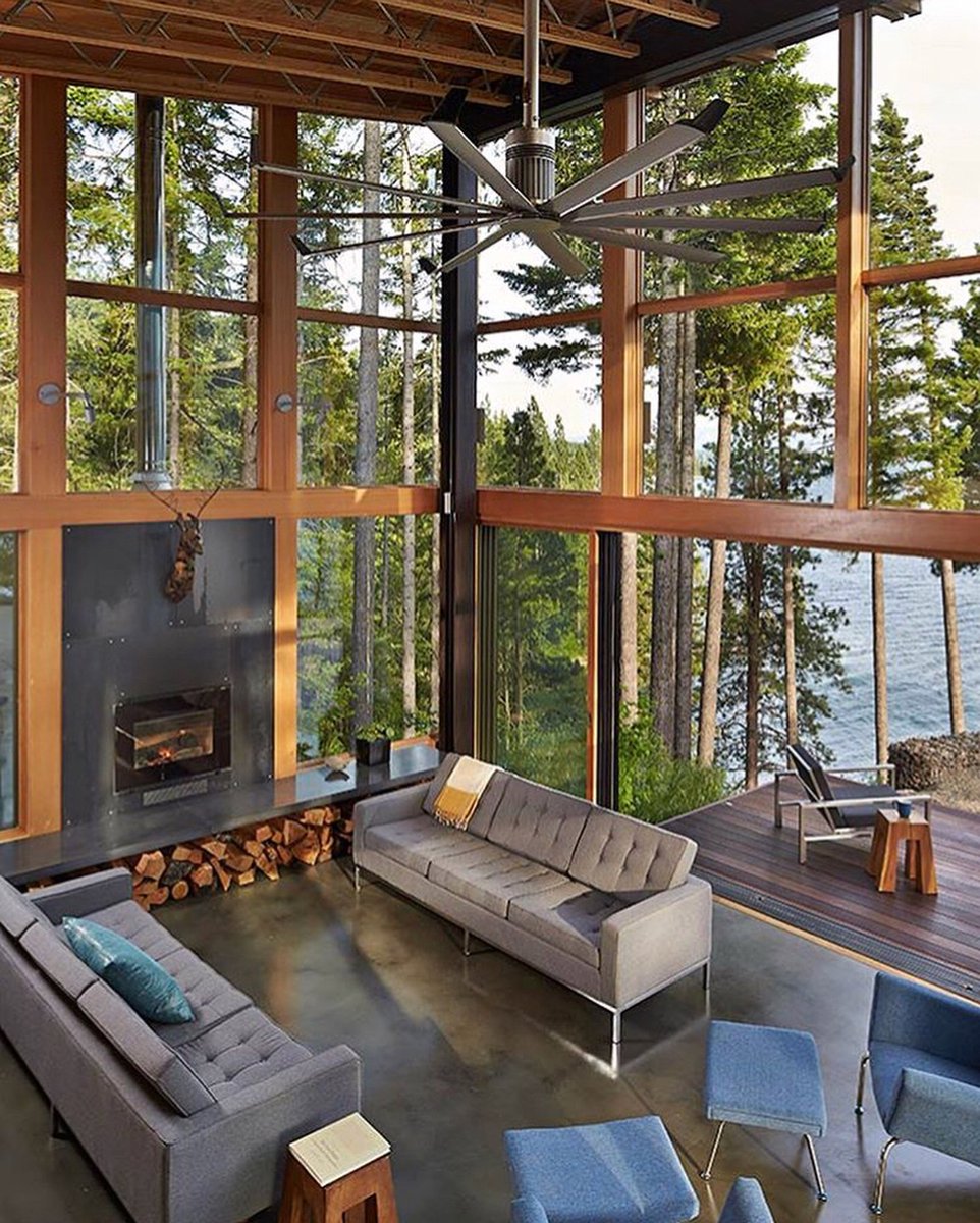 #BringingTheOutdoorsIn - it’s a beautiful thing. 
What do you think about this home by the lake? 
By Johnston Architects 📐

👇🏻👇🏻👇🏻Comment and let us know!