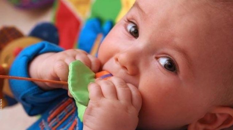 #BREAKING FDA warns certain over-the-counter teething products are UNSAFE for kids bit.ly/2x97dro?utm_so… https://t.co/fBTu0fvDpz