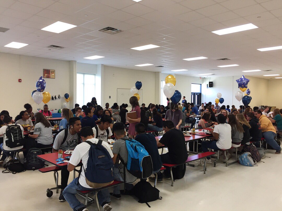 lchs2college's tweet photo. 🎉CONGRATULATIONS🎉 to all of our college and military-bound seniors! 👏🏽🎓 Thank you for an amazing year and an even better Decision Day Breakfast, Class of 2018! 🎉🐝 #decisionday2018 #bettermakeroom #reachhigher #advisingcorps #dukecac https://t.co/00cbmHMHf2