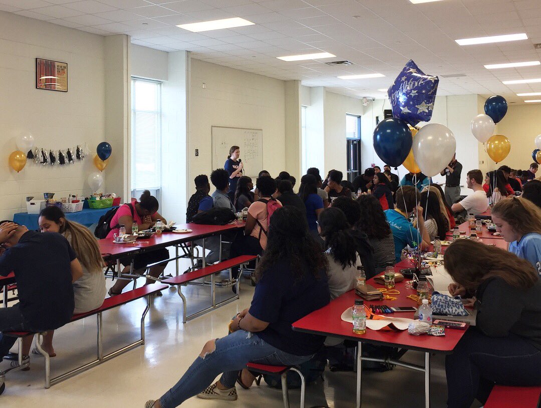 lchs2college's tweet photo. 🎉CONGRATULATIONS🎉 to all of our college and military-bound seniors! 👏🏽🎓 Thank you for an amazing year and an even better Decision Day Breakfast, Class of 2018! 🎉🐝 #decisionday2018 #bettermakeroom #reachhigher #advisingcorps #dukecac https://t.co/00cbmHMHf2