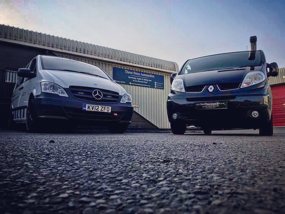 threepointautos's tweet photo. When you’re busy with people relying on you, it’s difficult to find time to have your van maintained. Tonight we fitted new brakes on a Renault Trafic Sport which means the driver can safely get to his first job at 9am! See how our out of hours servicing &amp; repairs can benefit you https://t.co/hd4fAQb1al
