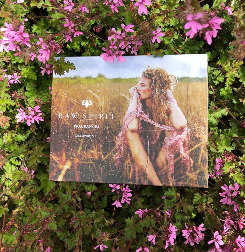 Eight travel fragrances that will transport you to the Australian desert, the islands of the Caribbean, the tropical shores of Bali, and beyond. Where will your #fragrance take you? bitly.com/1VyZPek