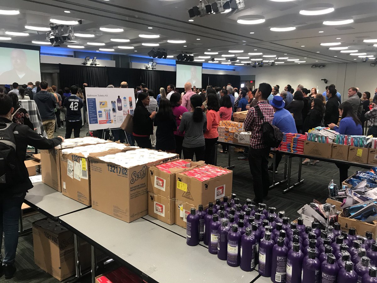 DSTNHome's tweet photo. Over 250 employees from @Cisco Global IT team #WWITMO gathering to build “welcome home” kits for the future residents of 134 supportive housing units at Second Street Studios! #itsuptous #endhomelessness https://t.co/assikHHCJ0