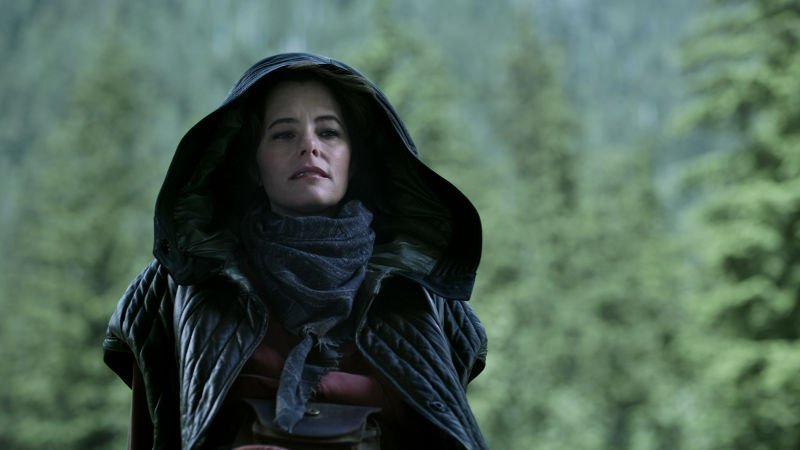 KnowYourPrey's tweet image. Ah yes, #ParkerPosey's new #DoctorSmith is my kind of evil.... She could play it a bit less obvious though, as most of her marks would apparently choose the Paladin class! #Netflix #LostInSpace