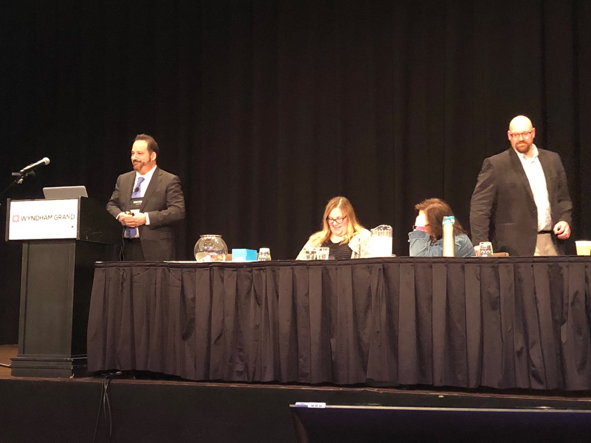 PathPro's tweet photo. API Life Time Achievement award deservingly given to Ul Balis #pathinfo2018 https://t.co/97gnOFqIXj